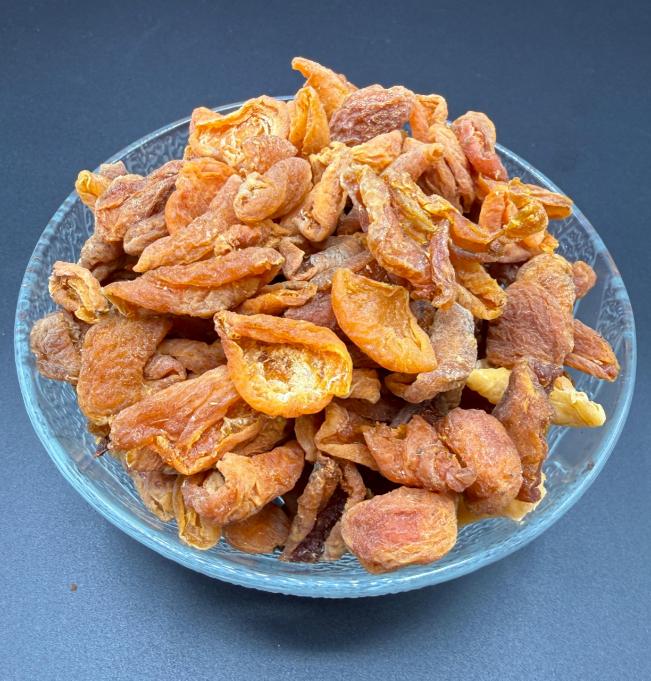 DRIED APRICOT (خوبانی خشک)